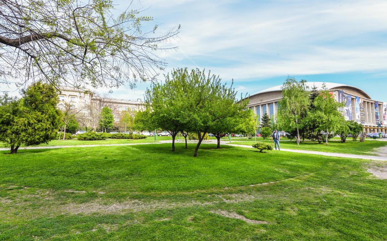 Park Apartment-Cismigiu Garden Bucharest Exterior photo